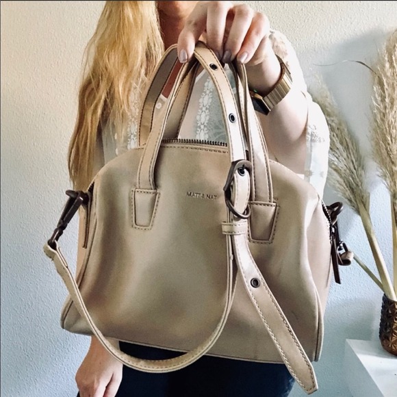 MATT & NAT Cream Tan Mitsuko Mini Bowling Bag Removeable Strap Crossbody Purse - Picture 3 of 8